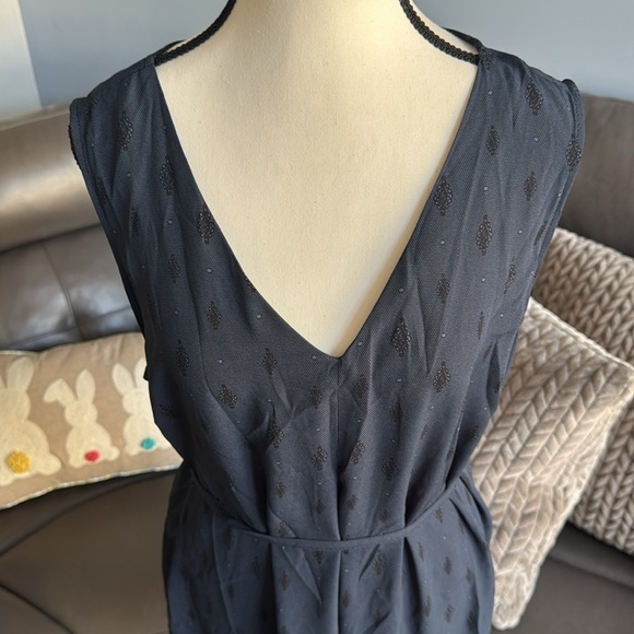 NWT Maternity sleeveless top with tie string Stork & Babe - Picture 2 of 6